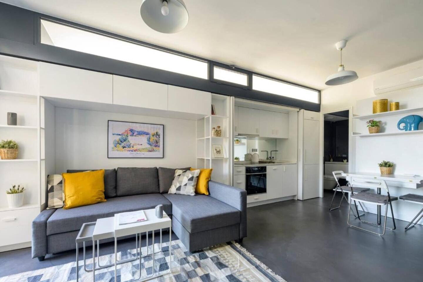 Bright Modern Design New Duplex Loft Patio! #145 — Photos 2